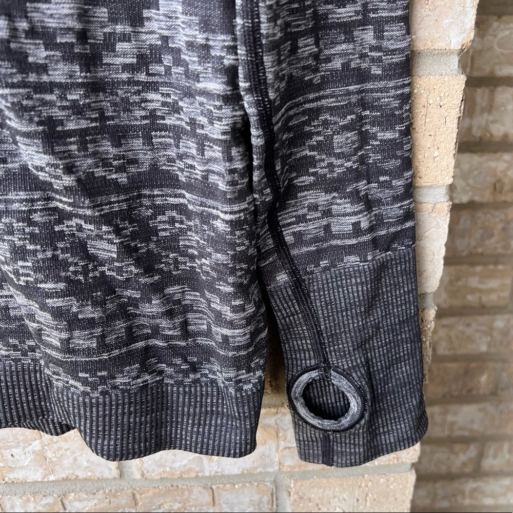 Lululemon Rest Less 1/4 Zip - Picture 3 of 6